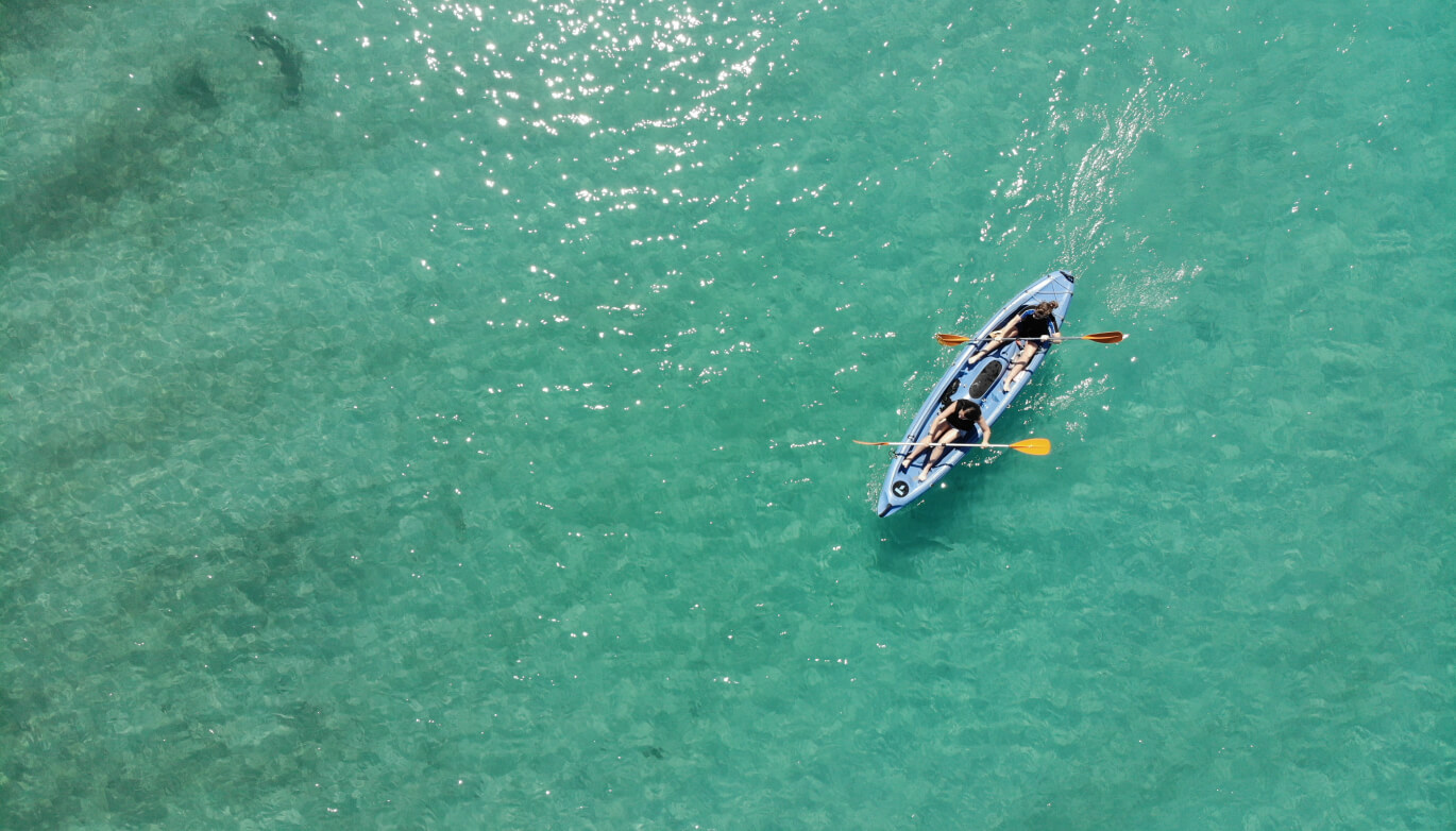 destinarion-spain-mediterranean-activities-kayak-min