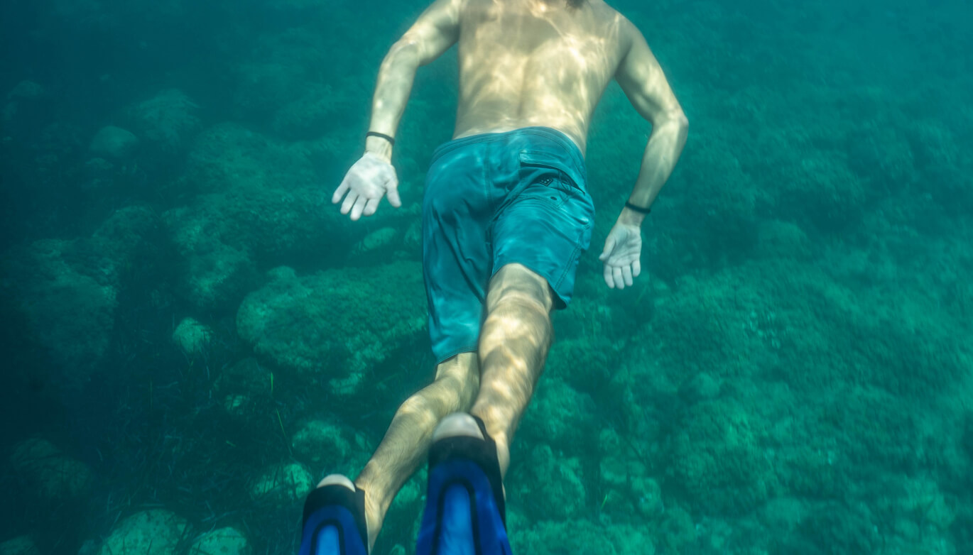 destinarion-spain-mediterranean-activities-snorkel-min