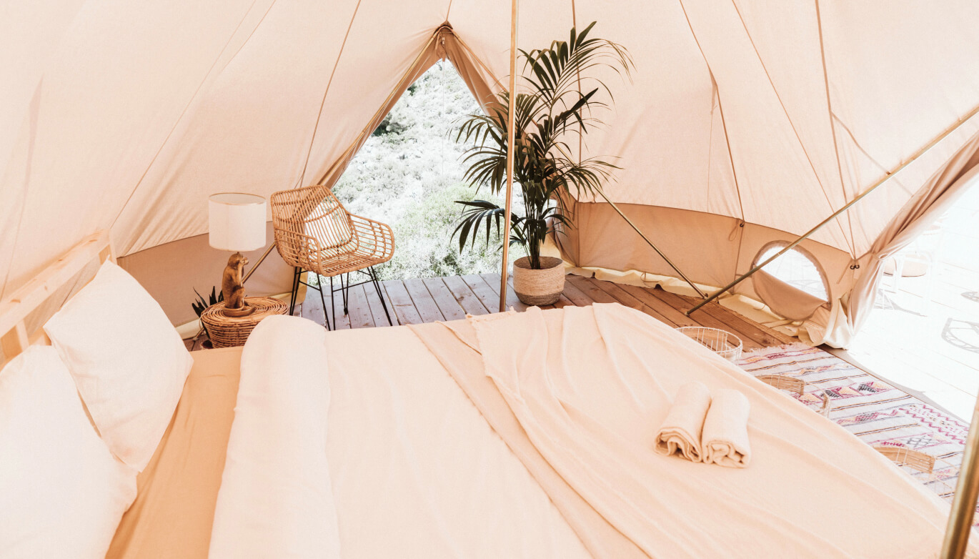 destination-spain-mediterranean-rooms-glamping-min